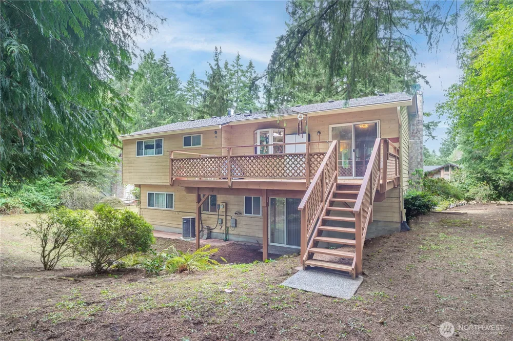 187 NW Bridle Ridge Place Bremerton, WA 98311