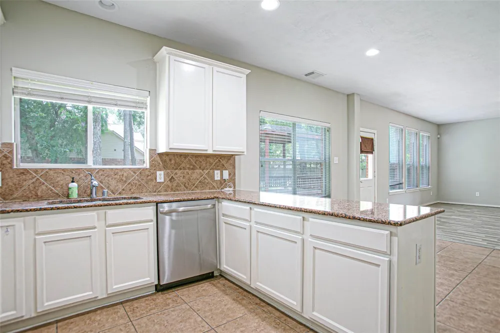 43 W Spindle Tree Circle The Woodlands, TX 77382