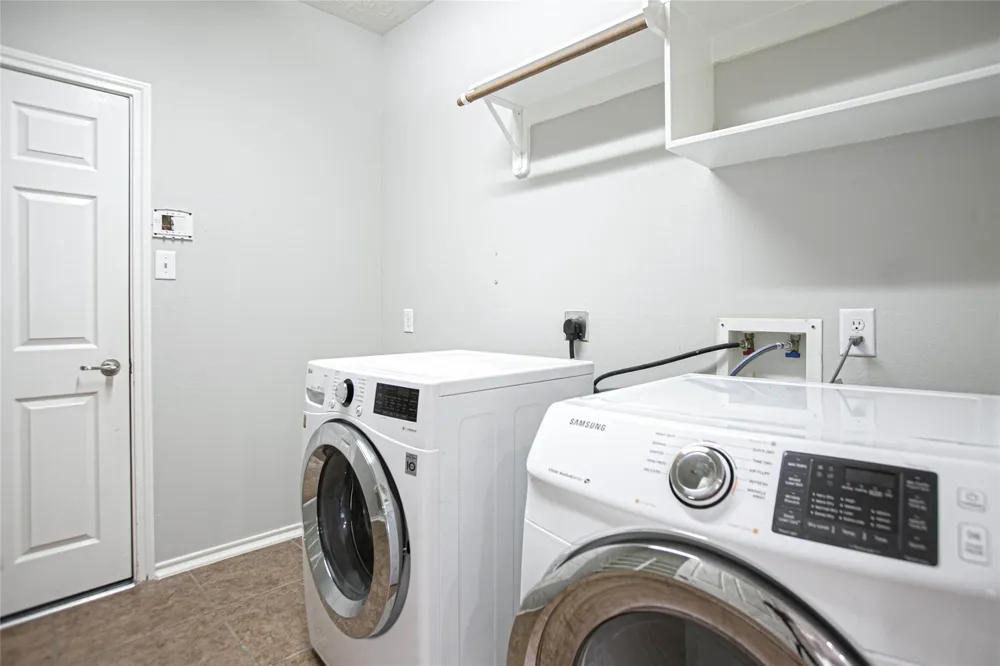 43 W Spindle Tree Circle The Woodlands, TX 77382