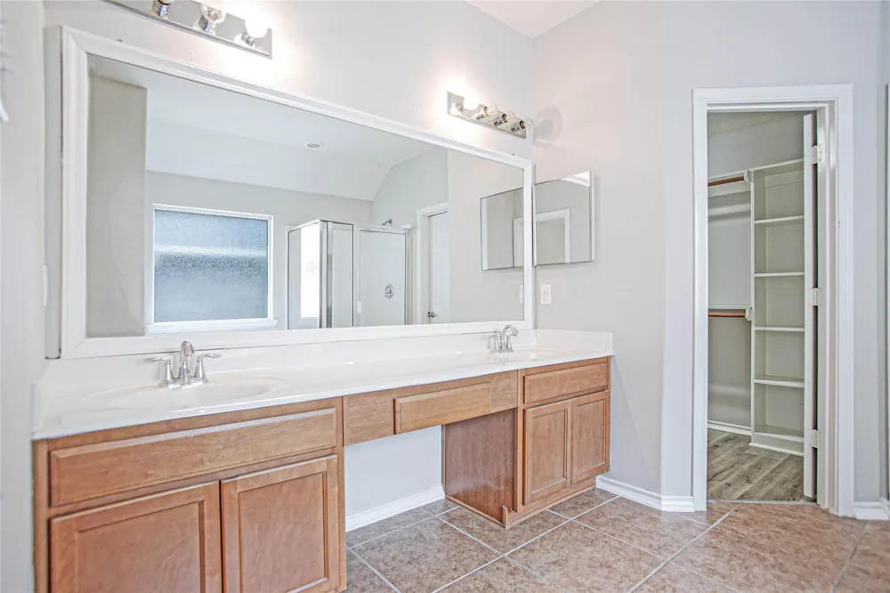 43 W Spindle Tree Circle The Woodlands, TX 77382