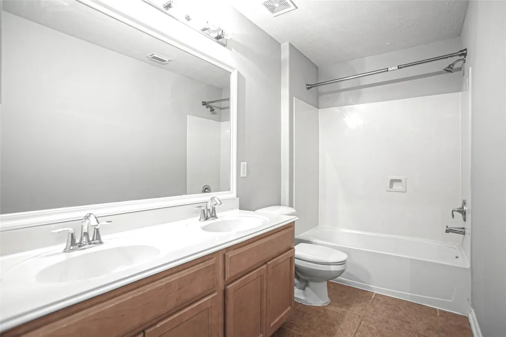 43 W Spindle Tree Circle The Woodlands, TX 77382