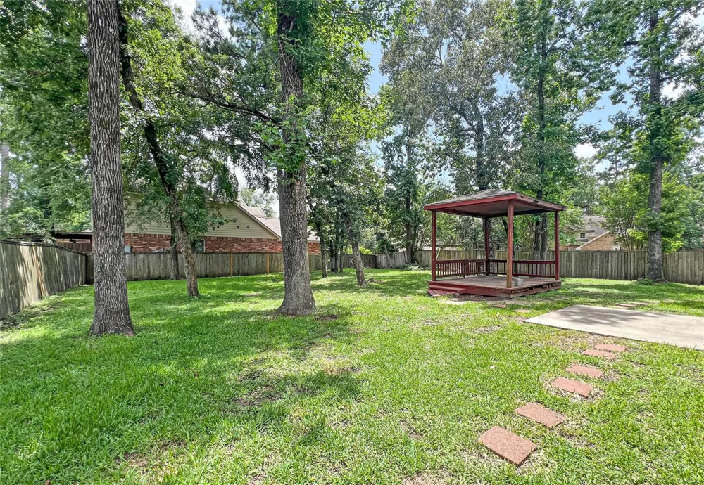43 W Spindle Tree Circle The Woodlands, TX 77382