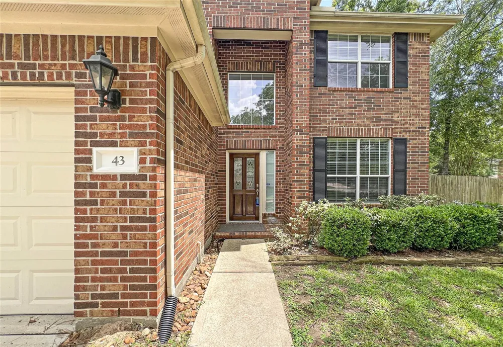 43 W Spindle Tree Circle The Woodlands, TX 77382