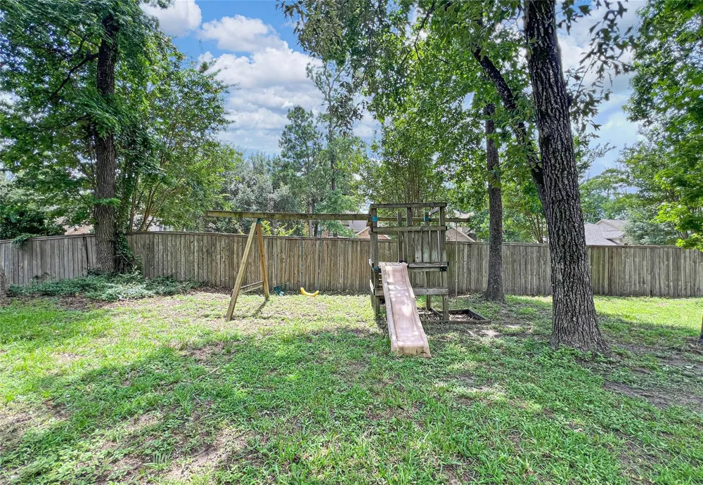 43 W Spindle Tree Circle The Woodlands, TX 77382