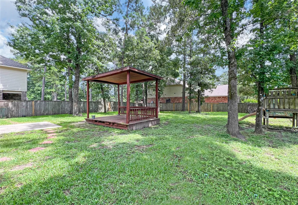 43 W Spindle Tree Circle The Woodlands, TX 77382