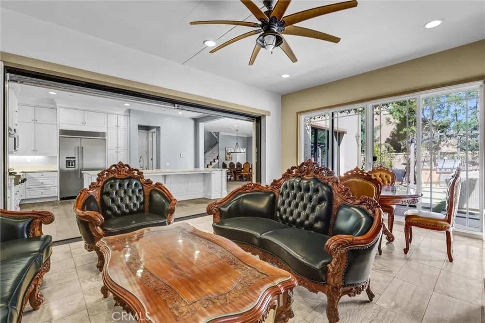 19 Dahlia Lake Forest, CA 92630