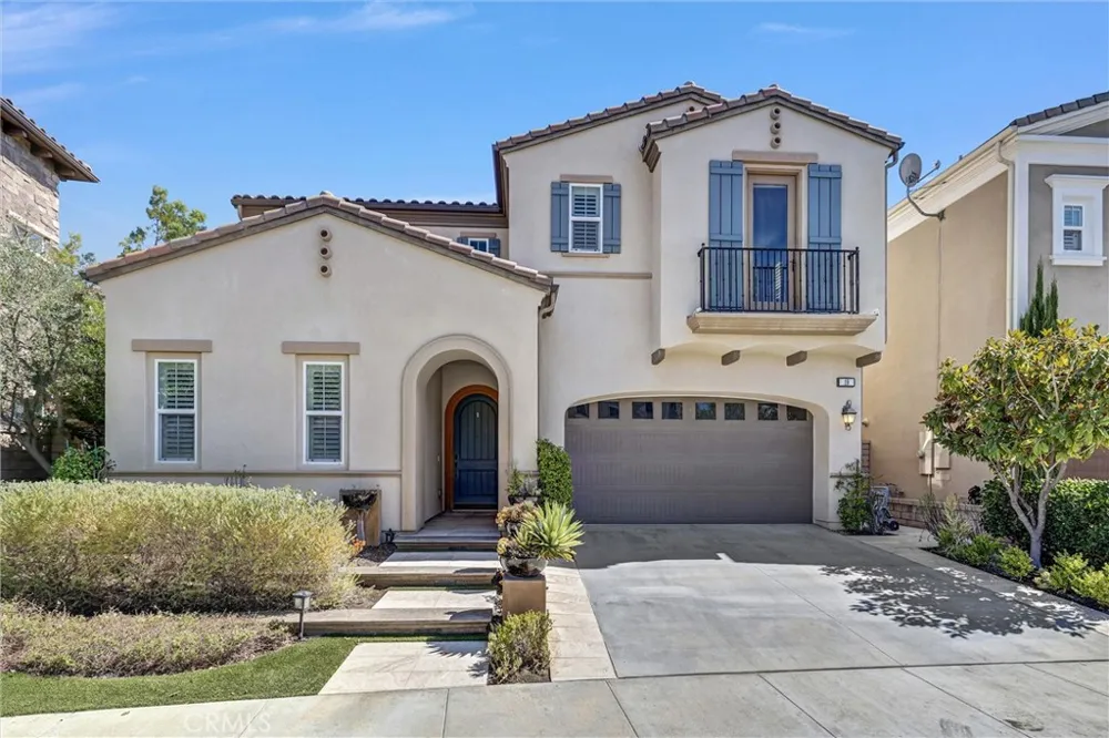 19 Dahlia Lake Forest, CA 92630