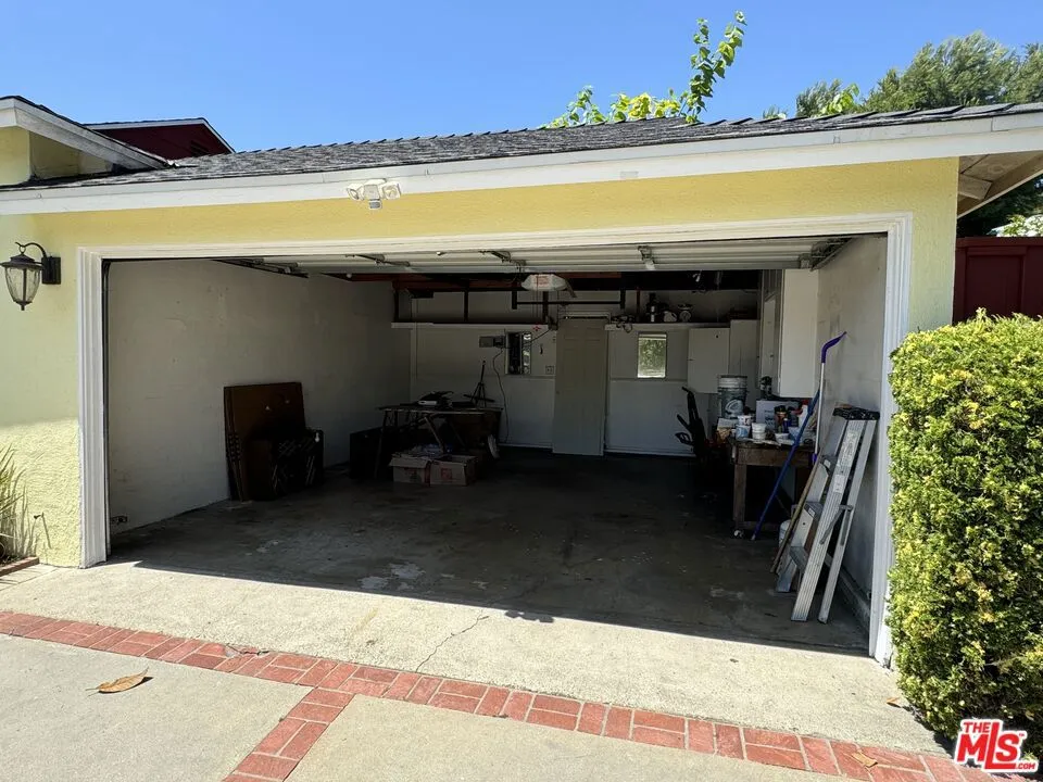 13025 Psomas Way Los Angeles, CA 90066