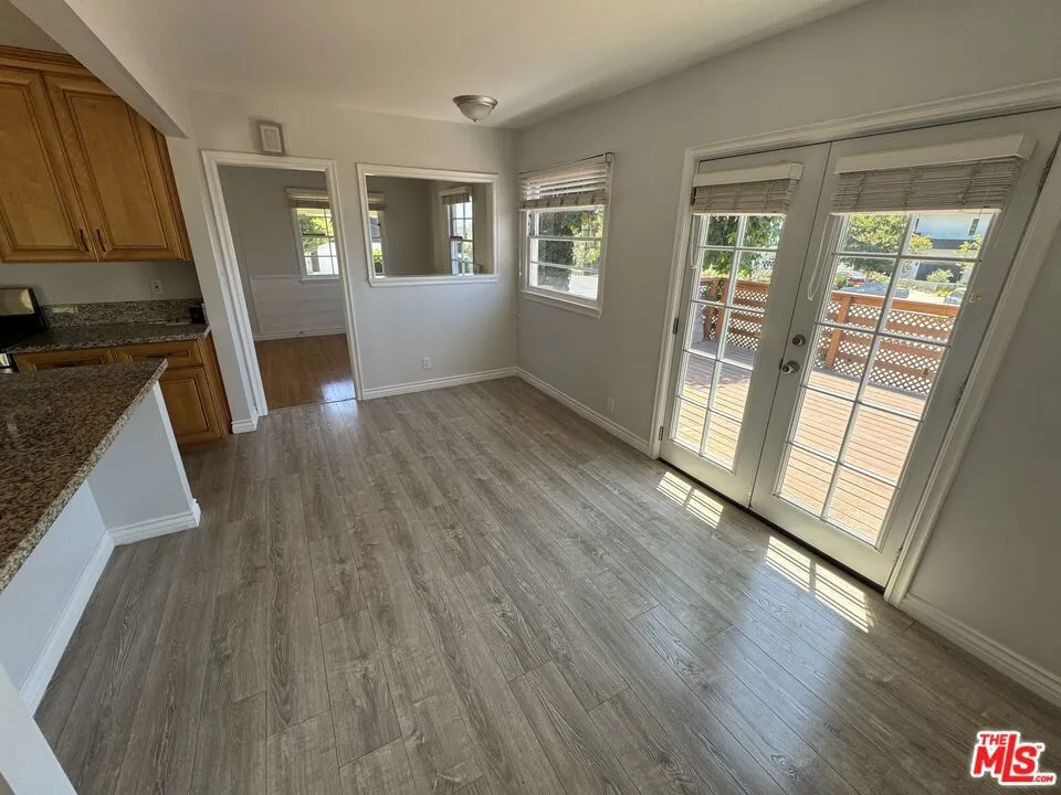 13025 Psomas Way Los Angeles, CA 90066
