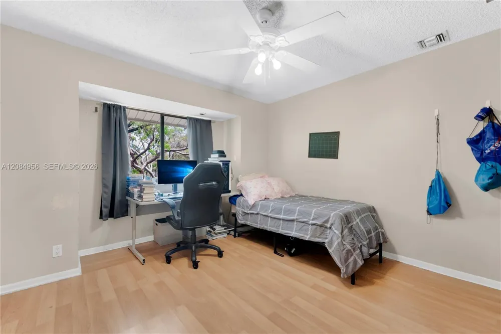 3541 NW 99th Ter #6A Sunrise, FL 33351
