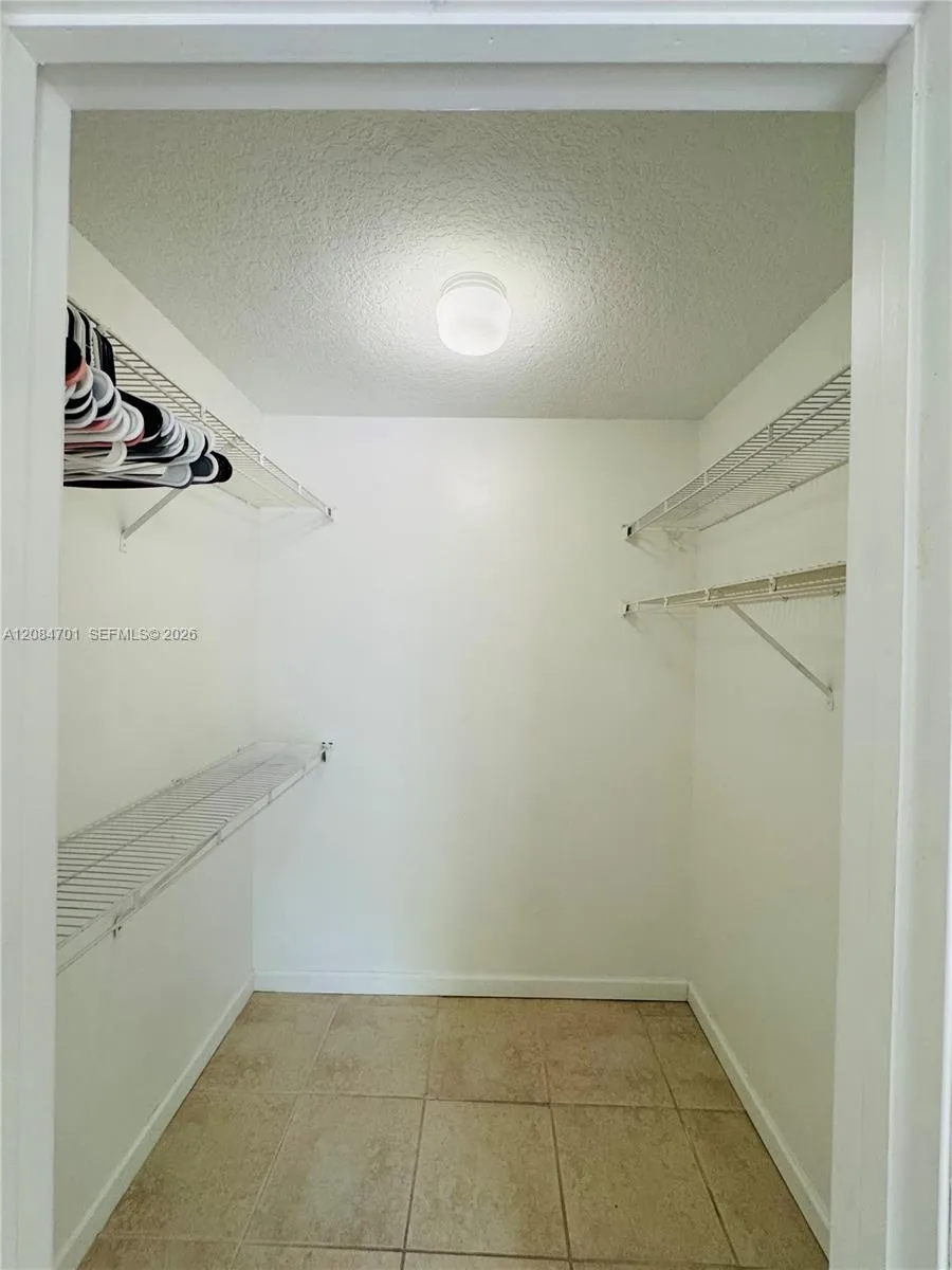 630 S Park Rd #29-3 Hollywood, FL 33021