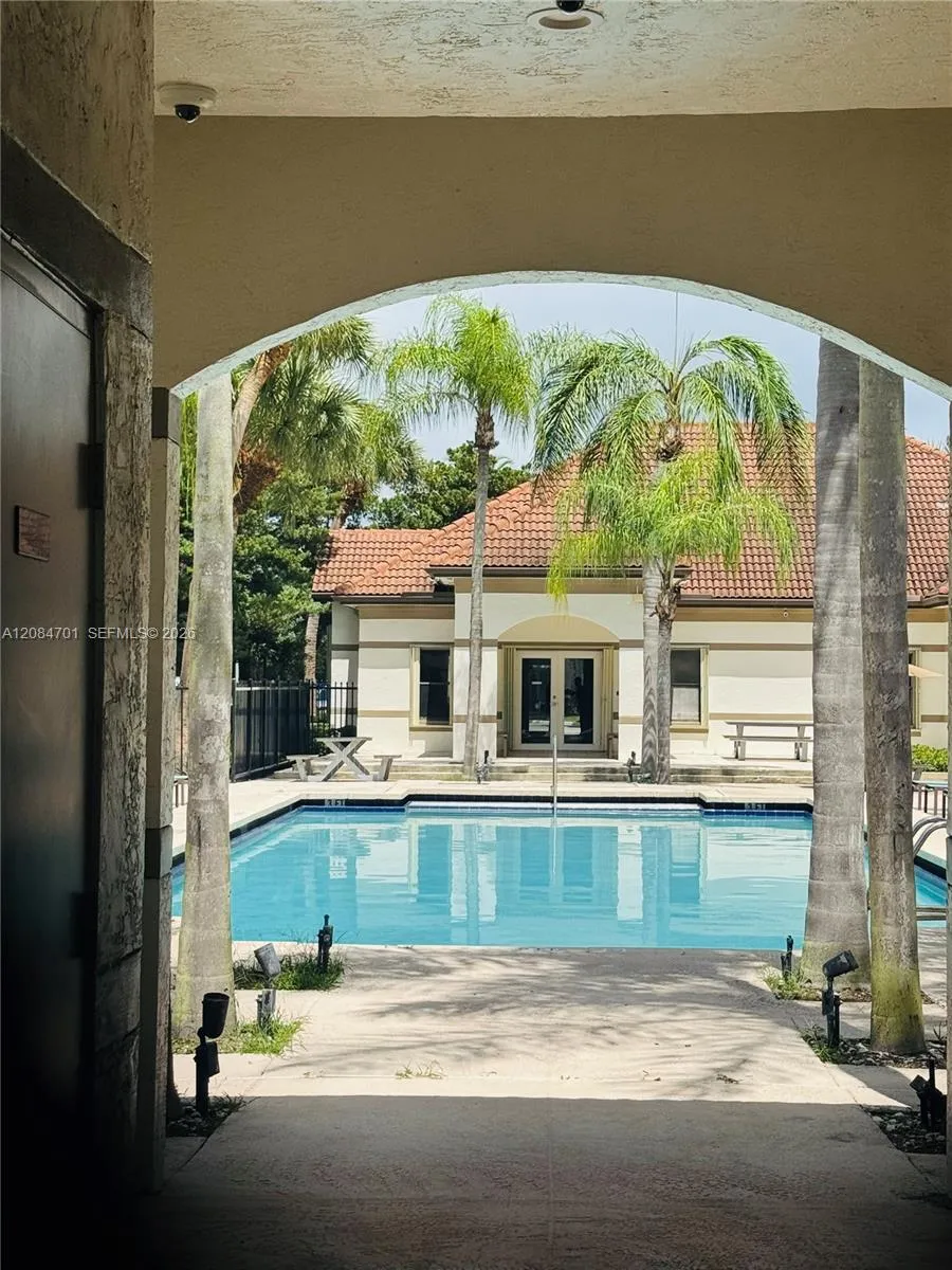 630 S Park Rd #29-3 Hollywood, FL 33021