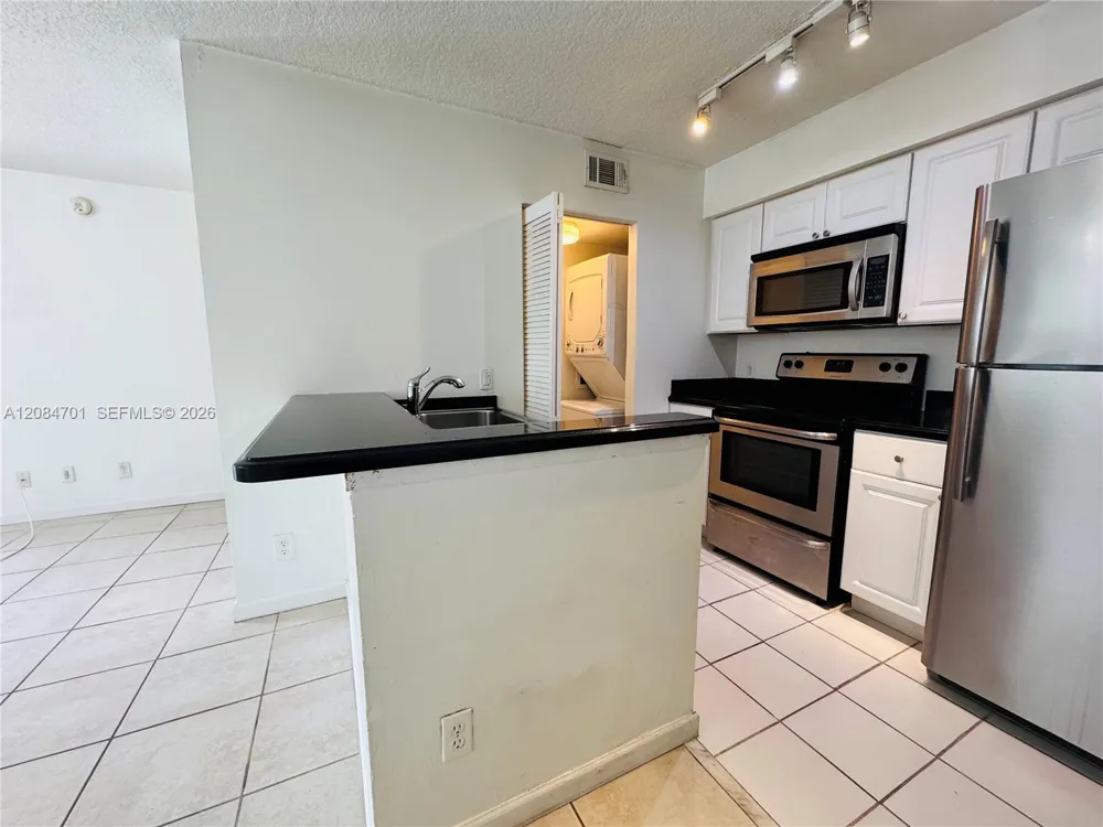 630 S Park Rd #29-3 Hollywood, FL 33021