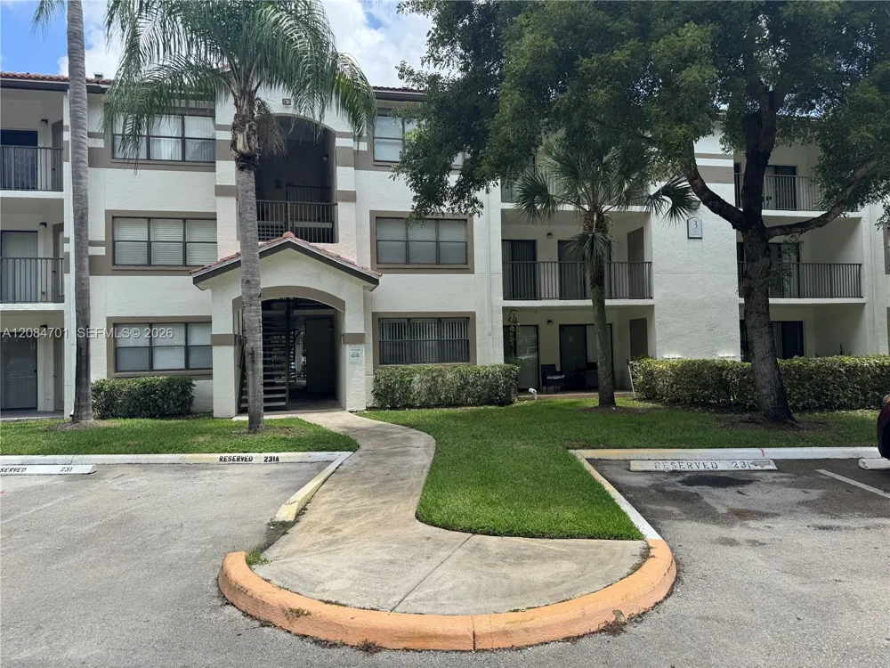 630 S Park Rd #29-3 Hollywood, FL 33021