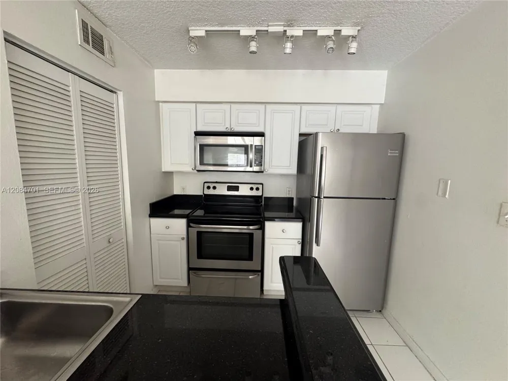 630 S Park Rd #29-3 Hollywood, FL 33021