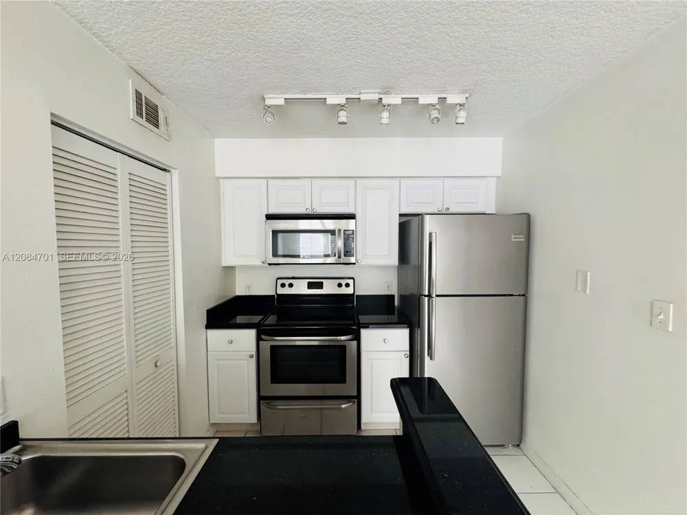630 S Park Rd #29-3 Hollywood, FL 33021