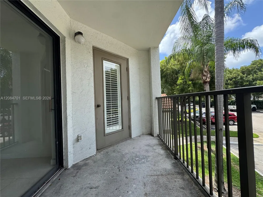 630 S Park Rd #29-3 Hollywood, FL 33021