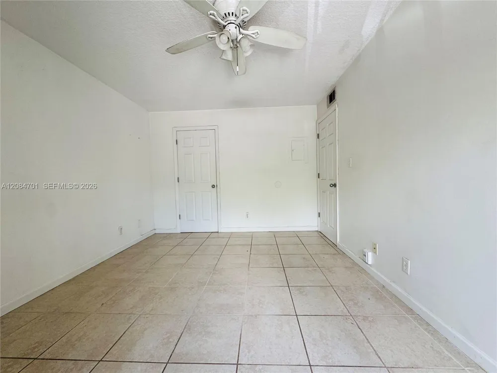 630 S Park Rd #29-3 Hollywood, FL 33021
