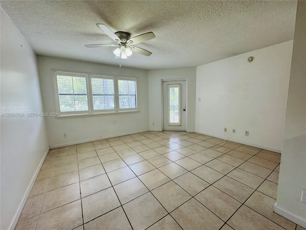 630 S Park Rd #29-3 Hollywood, FL 33021