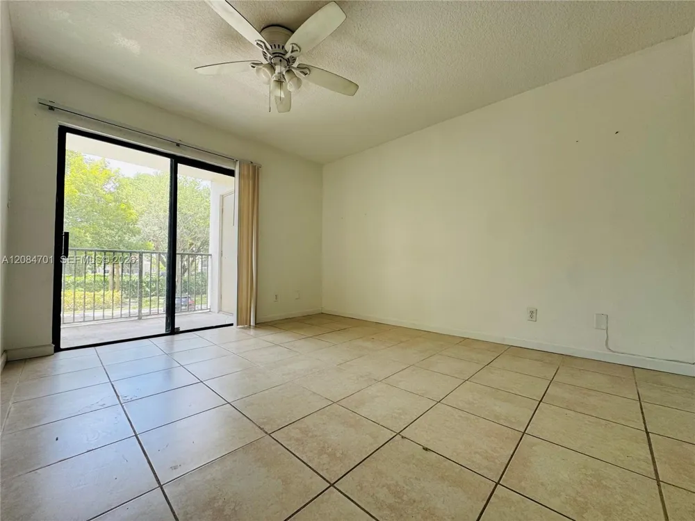 630 S Park Rd #29-3 Hollywood, FL 33021