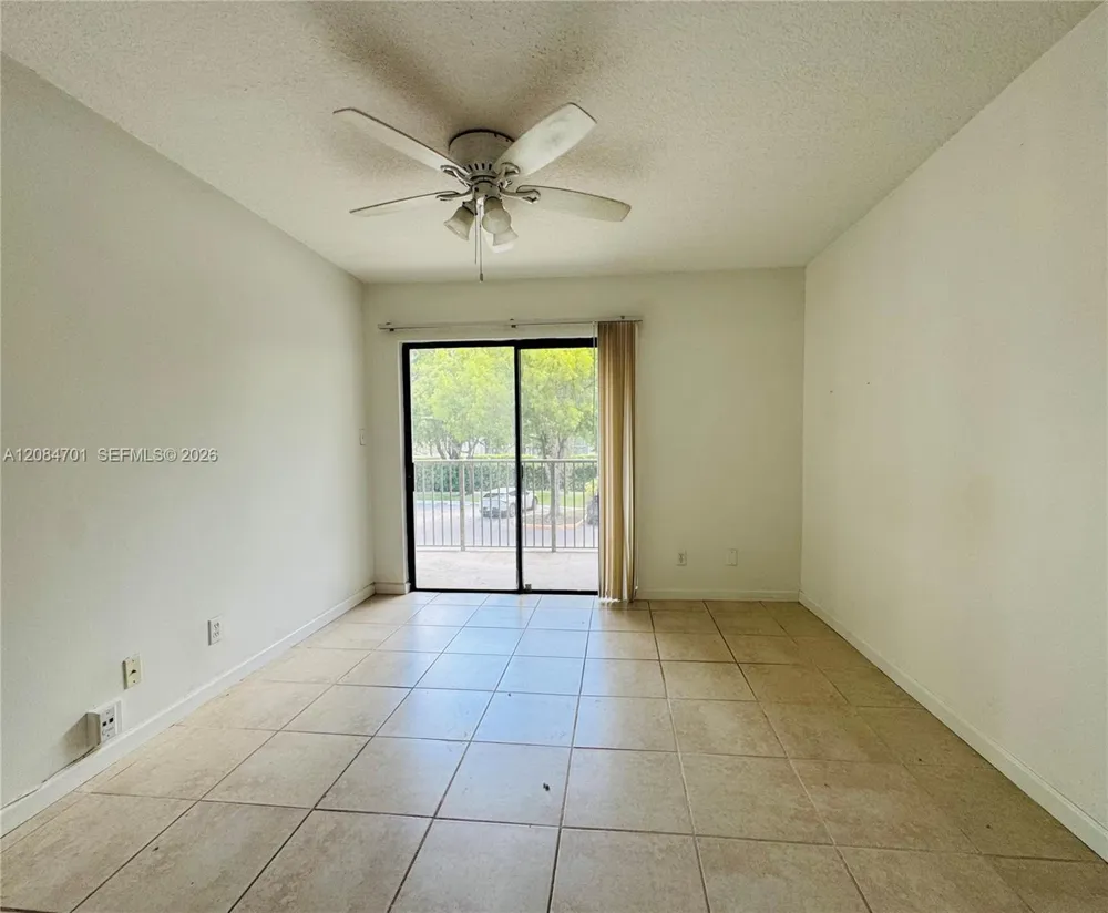 630 S Park Rd #29-3 Hollywood, FL 33021