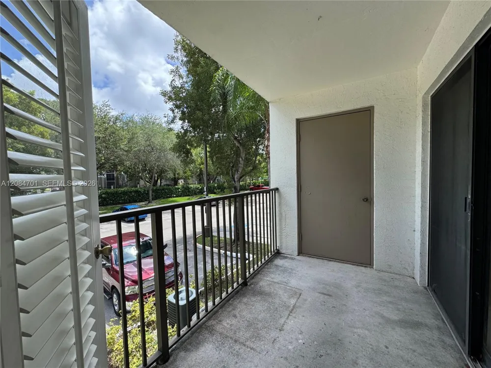 630 S Park Rd #29-3 Hollywood, FL 33021