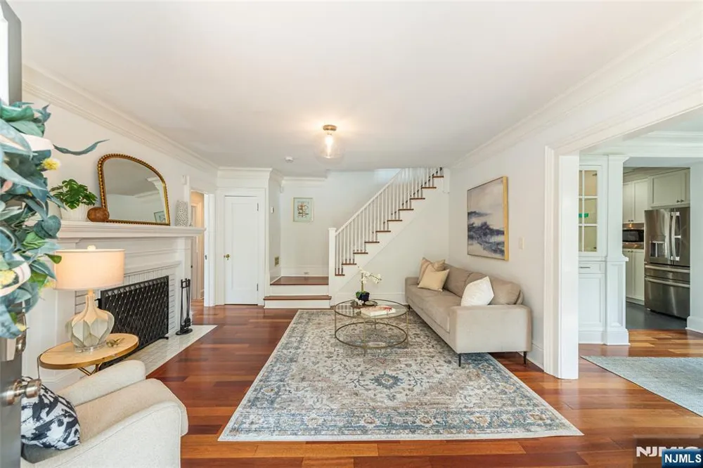 228 Watchung Avenue Montclair, NJ 07043