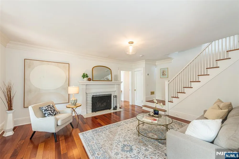 228 Watchung Avenue Montclair, NJ 07043