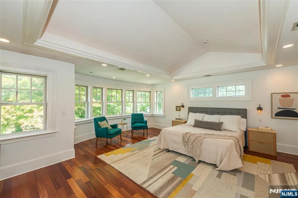 228 Watchung Avenue Montclair, NJ 07043