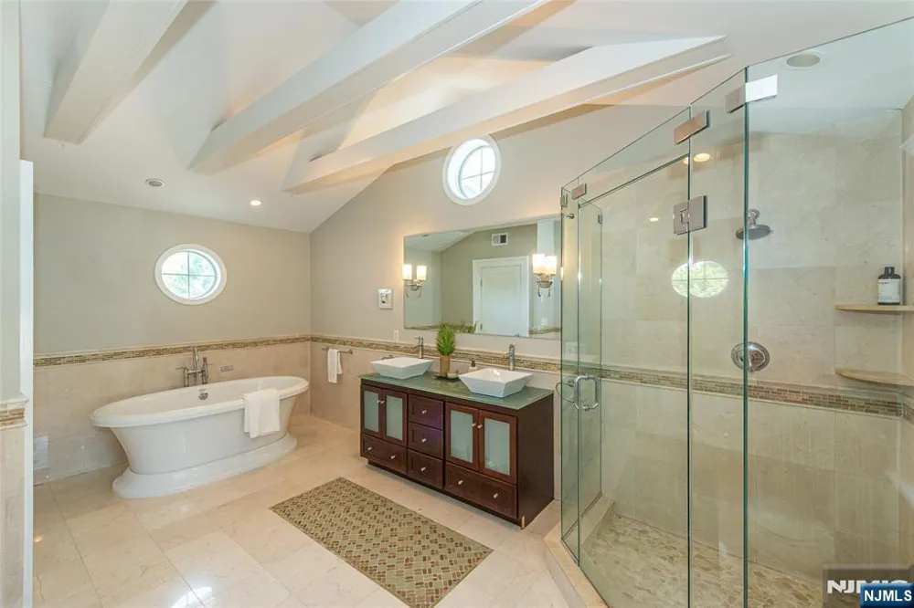 228 Watchung Avenue Montclair, NJ 07043