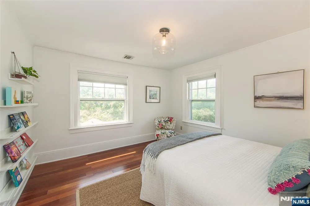 228 Watchung Avenue Montclair, NJ 07043