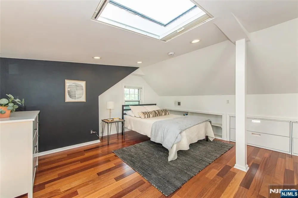 228 Watchung Avenue Montclair, NJ 07043