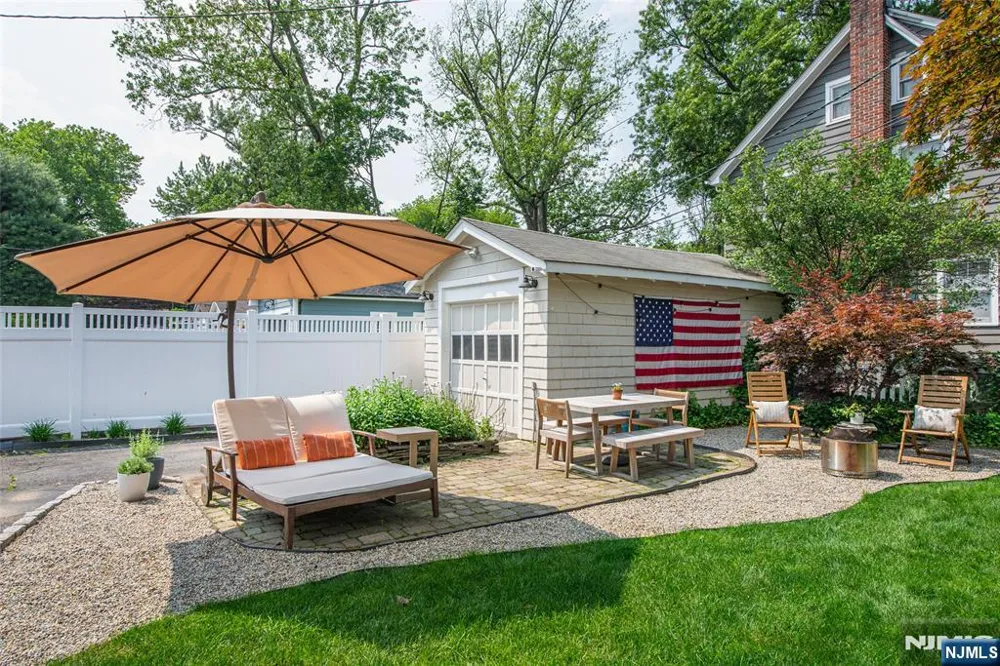 228 Watchung Avenue Montclair, NJ 07043