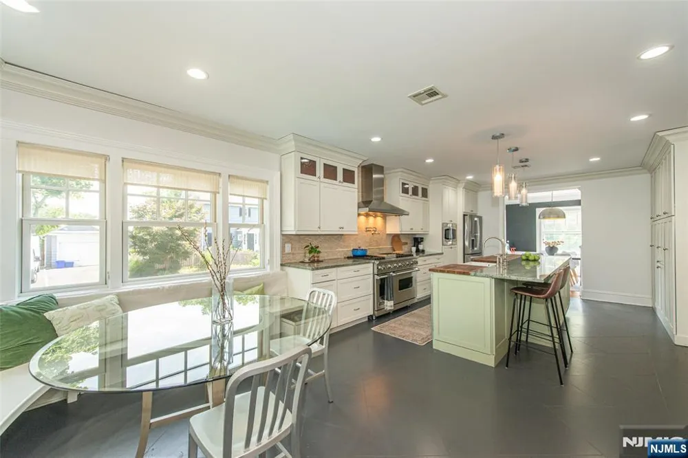 228 Watchung Avenue Montclair, NJ 07043
