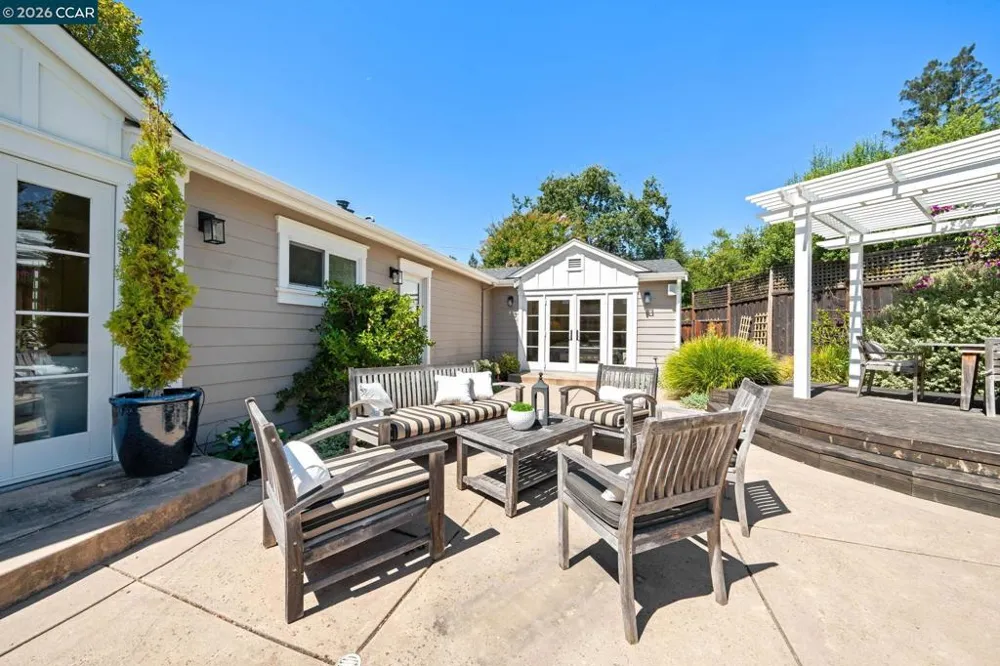 1332 Reliez Valley Road Lafayette, CA 94549