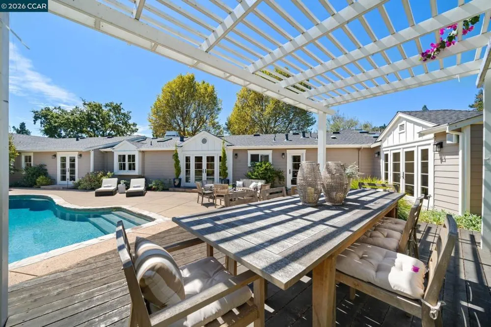 1332 Reliez Valley Road Lafayette, CA 94549