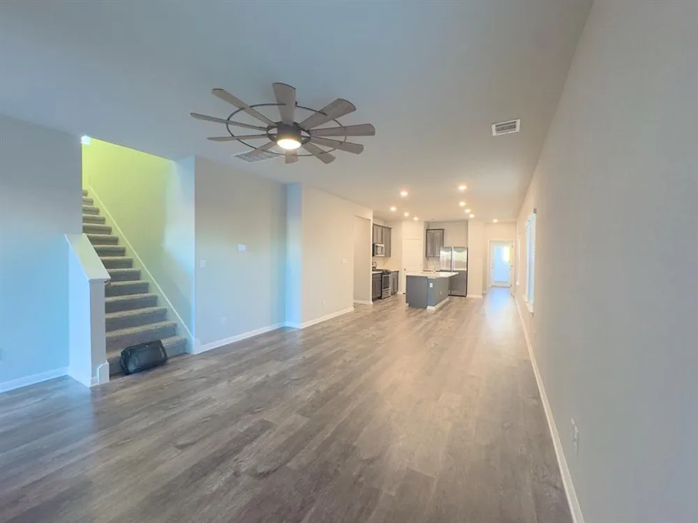 803 East Street Hutto, TX 78634