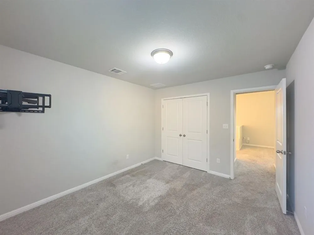 803 East Street Hutto, TX 78634
