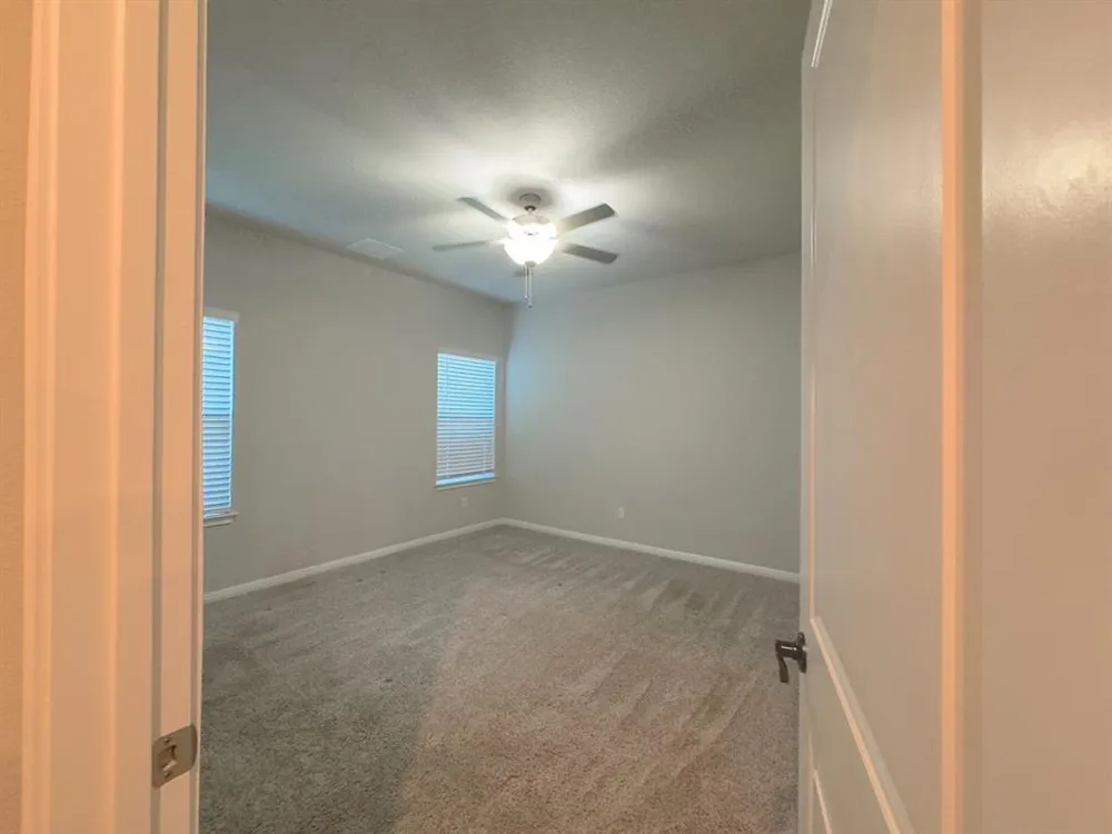 803 East Street Hutto, TX 78634