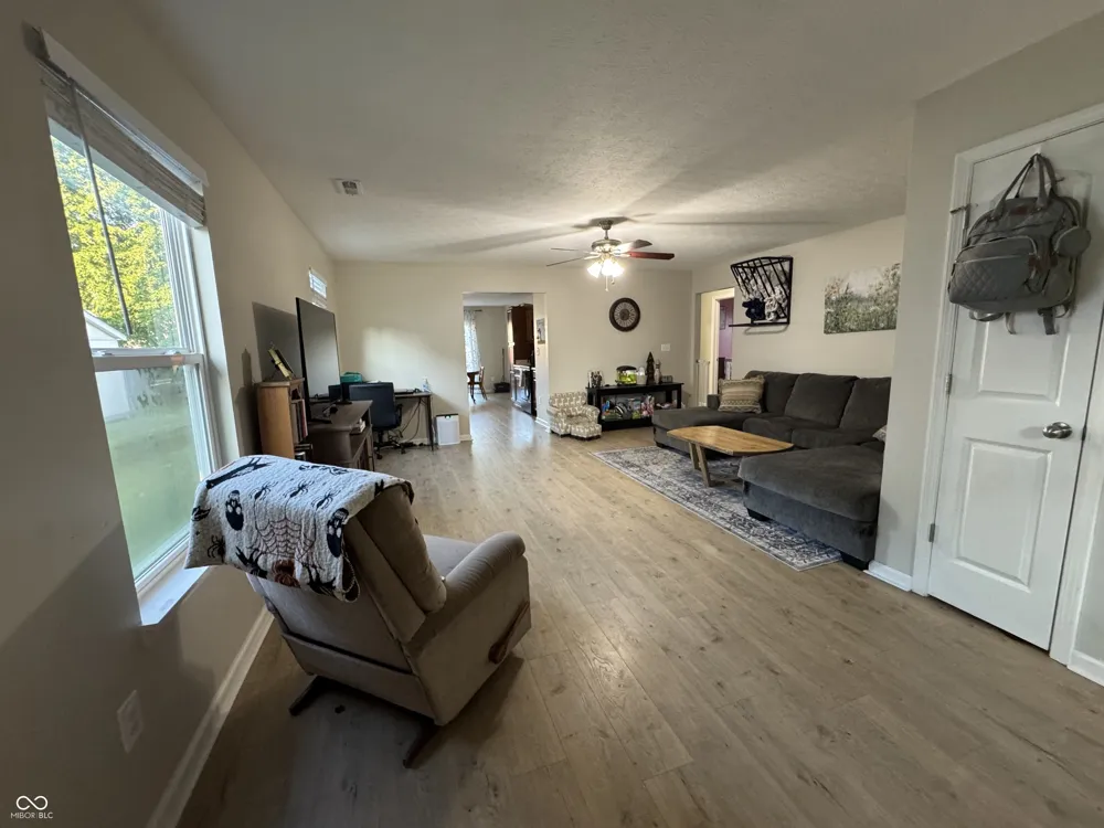155 Thistlewood Drive Greenfield, IN 46140
