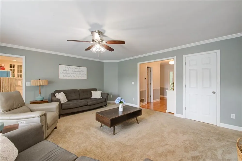 103 Shady Ln Cumming, GA 30040