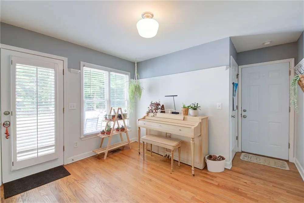 103 Shady Ln Cumming, GA 30040