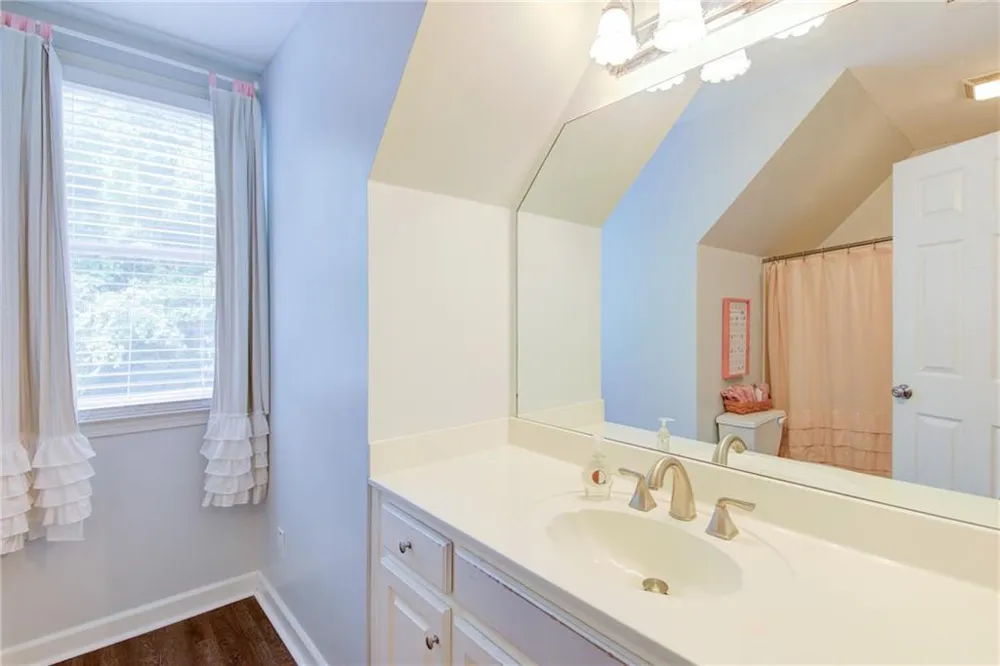103 Shady Ln Cumming, GA 30040