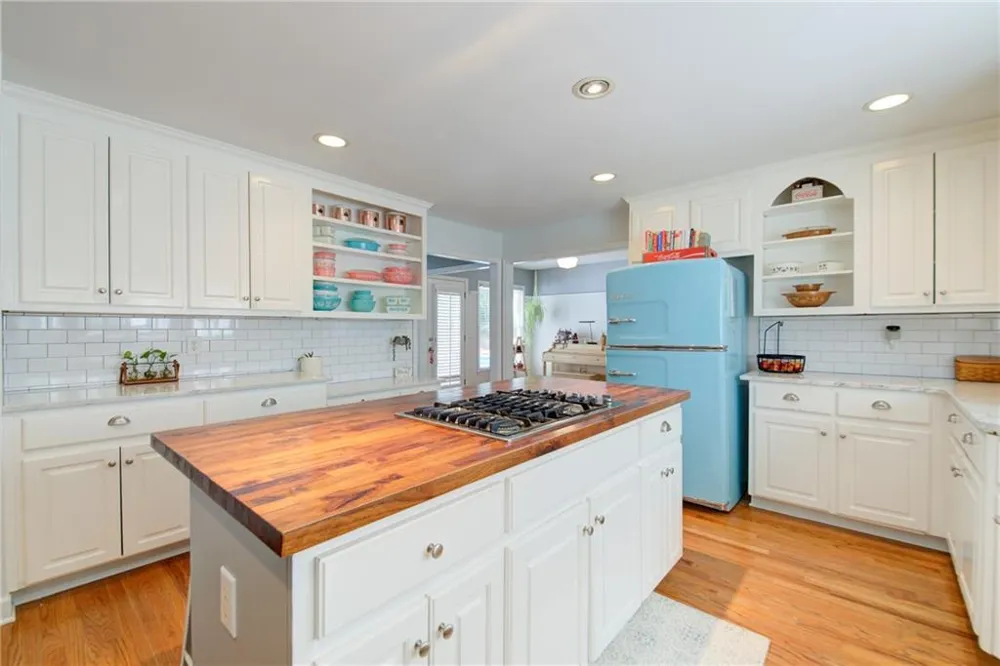 103 Shady Ln Cumming, GA 30040