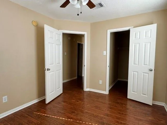 3817 Shire Valley Drive Missouri City, TX 77459
