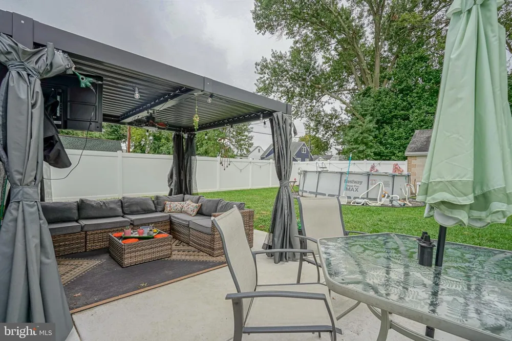 202 5TH AVENUE Mount Ephraim, NJ 08059