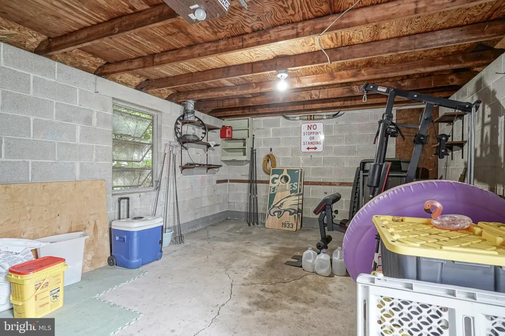202 5TH AVENUE Mount Ephraim, NJ 08059