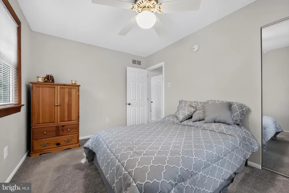 922 MENNONITE ROAD Royersford, PA 19468