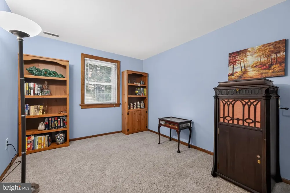 922 MENNONITE ROAD Royersford, PA 19468