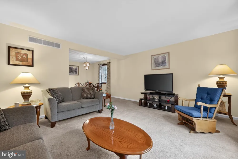 922 MENNONITE ROAD Royersford, PA 19468